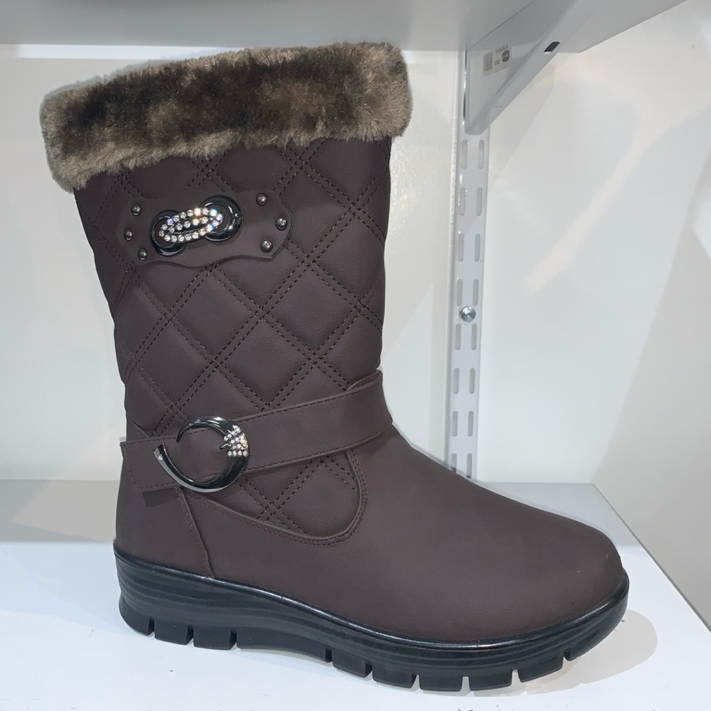 BROWN QUILTED RHINESTONE BOOTS 3991